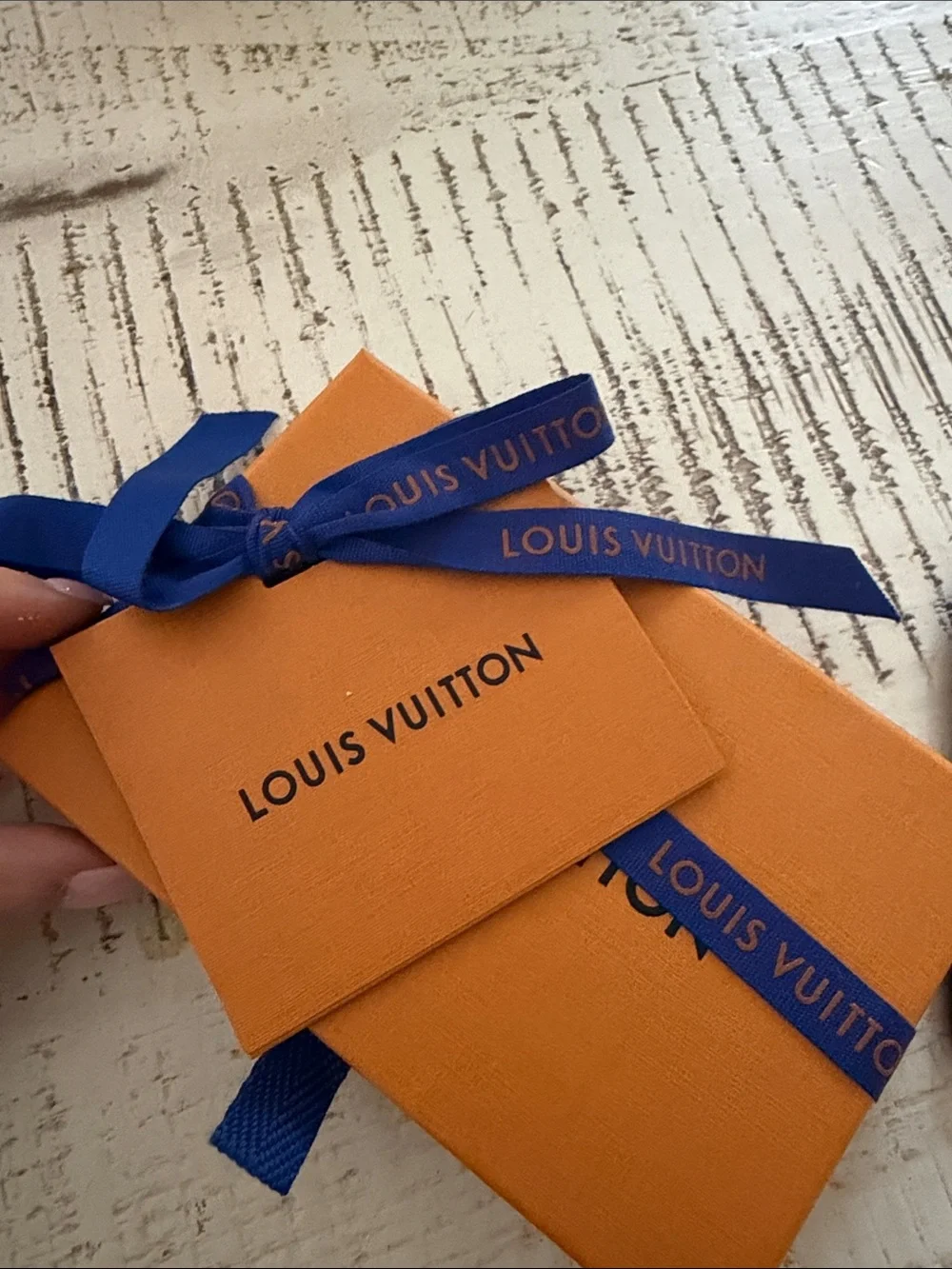 Louis Vuitton slim card